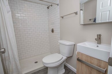 28-30 Cooper St unit 2, Boston, MA 02113 - photo 7