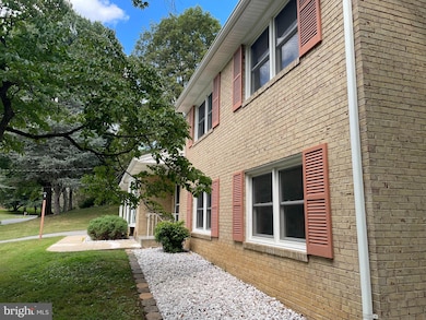 13409 Doncaster Ln, Silver Spring, MD 20904 - photo 3