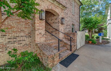128 N Maple St Suite B-3