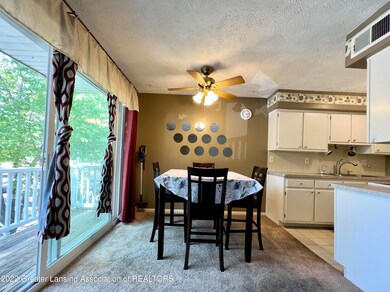 07 Dining Room