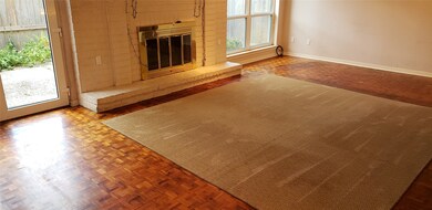 10250 Briar Forest Dr unit 23/5, Houston, TX 77042 - photo 3