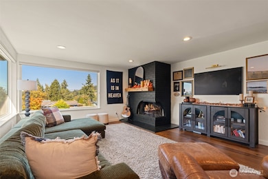 1026 Glen St, Edmonds, WA 98020 - photo 7