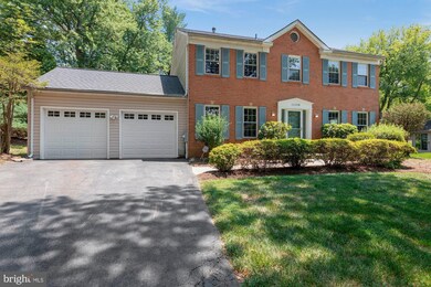 11138 Rutledge Dr, North Potomac, MD 20878 - photo 2