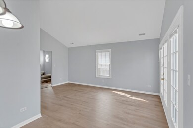 112 Filip St, Algonquin, IL 60102 - photo 4