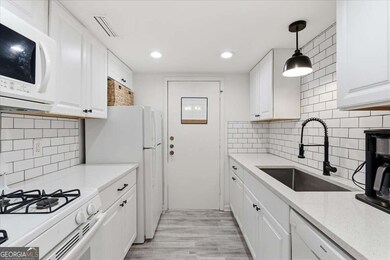 6851 Roswell Rd unit J14, Sandy Springs, GA 30328 - photo 6