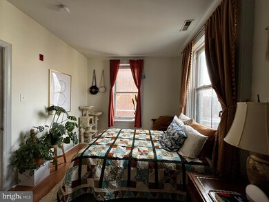 1512 N 17th St unit 2-B, Philadelphia, PA 19121 - photo 4