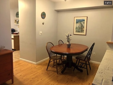 136 Hayes Ave, South Burlington, VT 05403 - photo 4