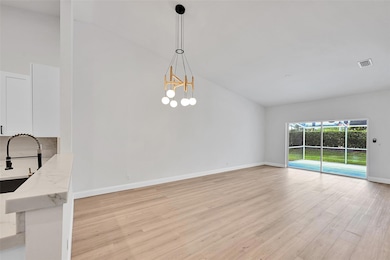 8402 Logia Cir, Boynton Beach, FL 33472 - photo 5