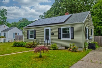 108 Webber St, Springfield, MA 01108 - photo 5