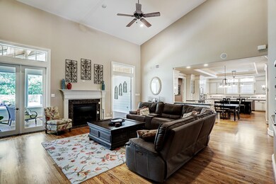 1001 Buckingham Ct, Friendswood, TX 77546 - photo 7