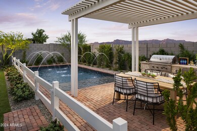 AZ_Cadence_Mosaic_Bowie_Backyard_1_conve