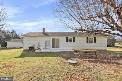 378 Saumsville Rd, Woodstock, VA 22664 - photo 7