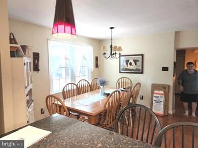 40 Tanglewood Dr, Langhorne, PA 19047 - photo 6