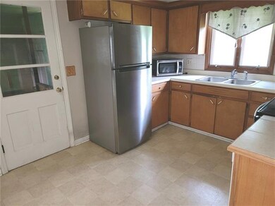 5913 Melrose Ln, Shawnee, KS 66203 - photo 5