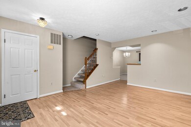 18925 Piney Point Place, Germantown, MD 20874 - photo 6