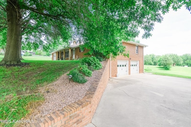 3609 Shamrock Rd-04