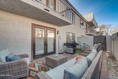 32-web-or-mls-N 10th St 2-030
