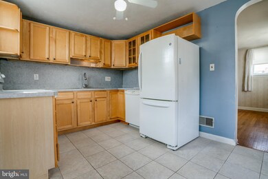 536 Primos Ave, Folcroft, PA 19032 - photo 3