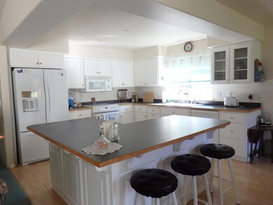 Kitchen 1