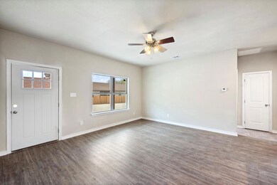 2875 Conveyor Dr unit B, Burleson, TX 76028 - photo 4
