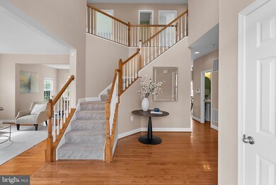 16909 Evening Star Dr, Round Hill, VA 20141 - photo 2