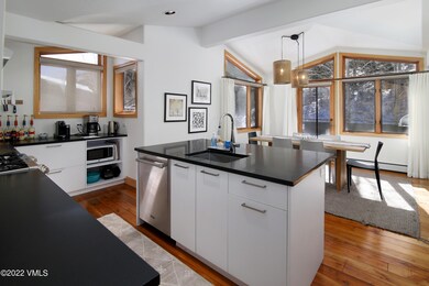 the_woods_a3_kitchen_2