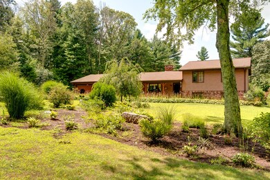 75 Uxbridge St, Uxbridge, MA 01569 - photo 2