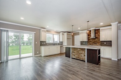 7001 Griffin Ln, Pearland, TX 77584 - photo 3