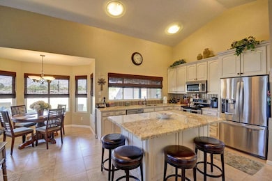 5 - Breakfast Area