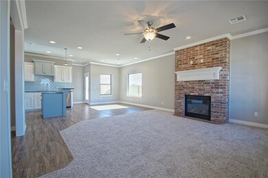 2201 Crooked Oak Dr, Shawnee, OK 74804 - photo 3