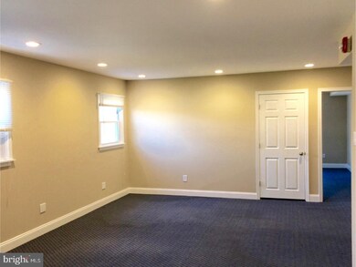 509 Kedron Ave, Folsom, PA 19033 - photo 7