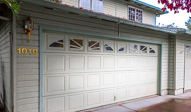 1010 Glengrove Ave, Central Point, OR 97502 - photo 2