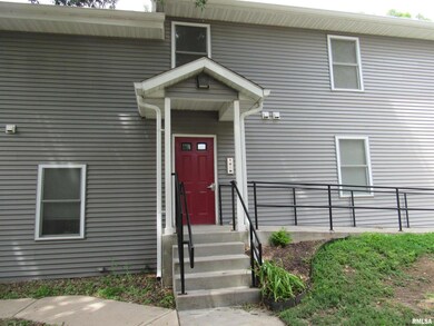 1219 N Perry St unit 2, Davenport, IA 52803 - photo 3