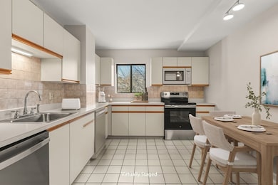 200 Locust St unit 302, Lynn, MA 01904 - photo 6