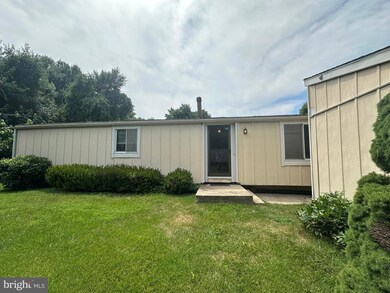 9305 Farewell Rd, Columbia, MD 21045 - photo 5