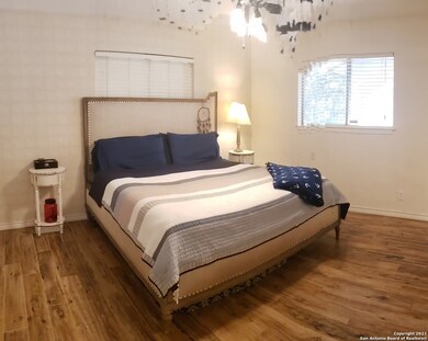 8411 Flint Rock Dr, Boerne, TX 78006 - photo 5