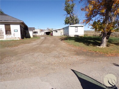 410 4th Ave E, Roundup, MT 59072 - photo 5