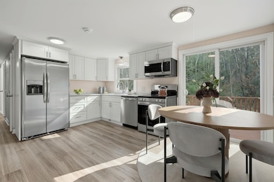 1119 Mammoth Rd, Pelham, NH 03076 - photo 6