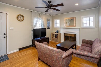 3506 Jefferson Ave, Des Moines, IA 50310 - photo 3