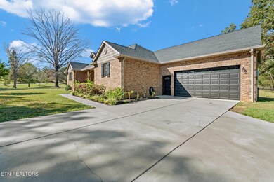 629 Cummings Chapel Rd, Sevierville, TN 37876 - photo 5