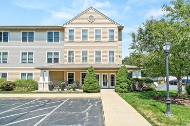 Windgate at Salisbury unit B309, Salisbury, MA 01952 - photo 3