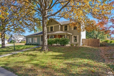 2912 Flint Ct, Lawrence, KS 66047 - photo 2