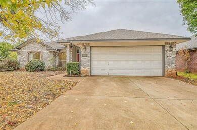 808 Goshawk Dr, Norman, OK 73072 - photo 2