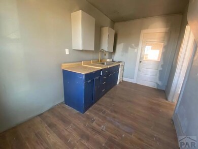 Additional kitchen