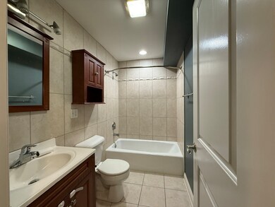 5658 W 63rd St unit 3W, Chicago, IL 60638 - photo 7