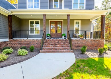 Featuring Large covered front porch