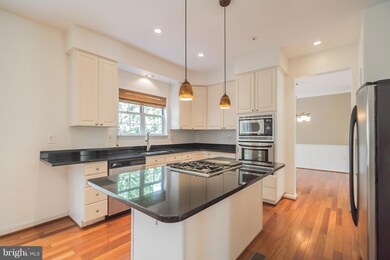 46419 Cedarhurst Dr, Sterling, VA 20165 - photo 6