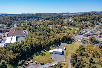 603 Calvert St, Staunton, VA 24401 - photo 4