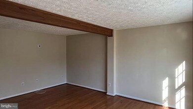 13240 Custom House Ct, Fairfax, VA 22033 - photo 2