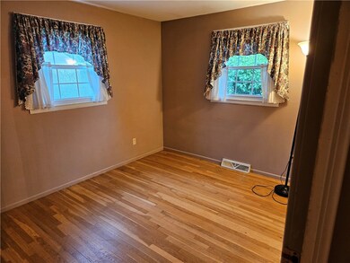 2 Colony Rd, Riverside, RI 02915 - photo 6